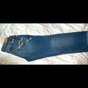 Distressed Boyfriend Jeans